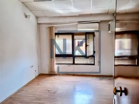Rent, office space, 95m², Stari Aerodrom, Podgorica - image 2
