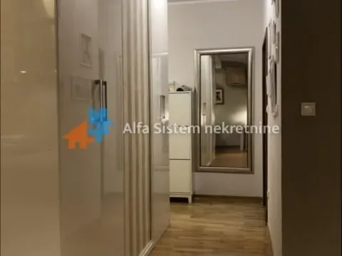 Rent, two bedroom apartment, 50m², Vračar Sve Podlokacije, Beograd - image 6