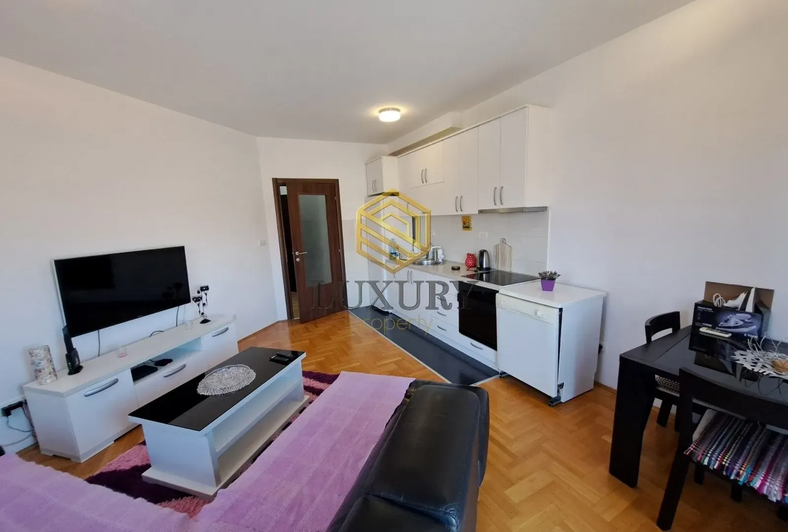 Rent, one bedroom apartment, 49m², Stari Aerodrom, Podgorica
