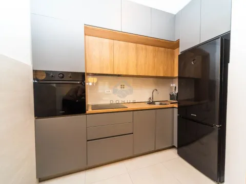 Izdavanje, dvosoban stan, 70m², Central Point, Podgorica - image 20