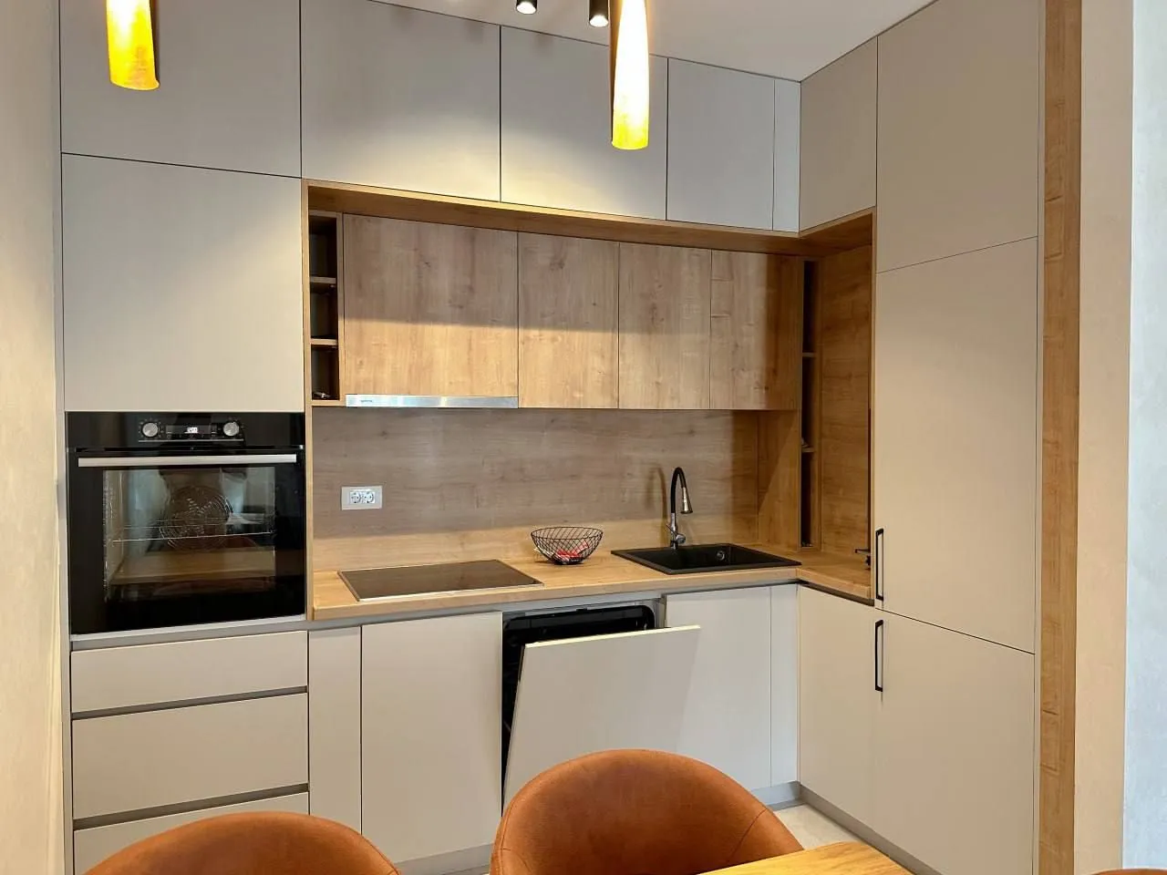Rent, one bedroom apartment, 55m², Bečići, Budva