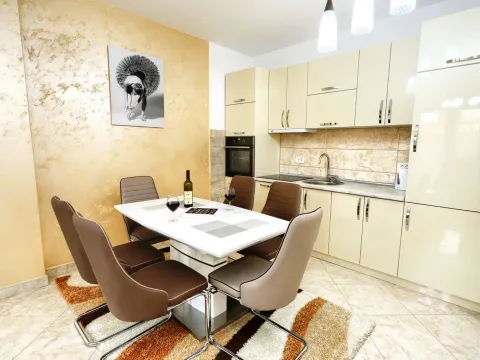 Sale, one bedroom apartment, 58m², Bečići, Budva - image 3