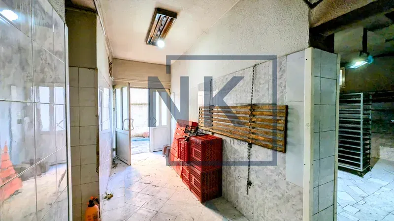Izdavanje, poslovni prostor, 120m², Stari Aerodrom, Podgorica