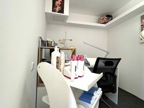 Rent, office space, 12m², Drač, Podgorica - image 6