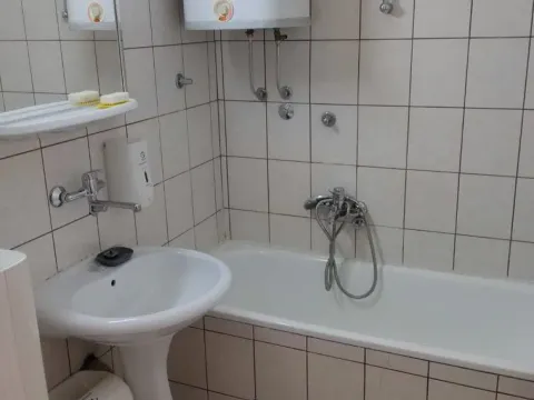 Rent, office space, 63m², Voždovac Sve Podlokacije, Beograd - image 7