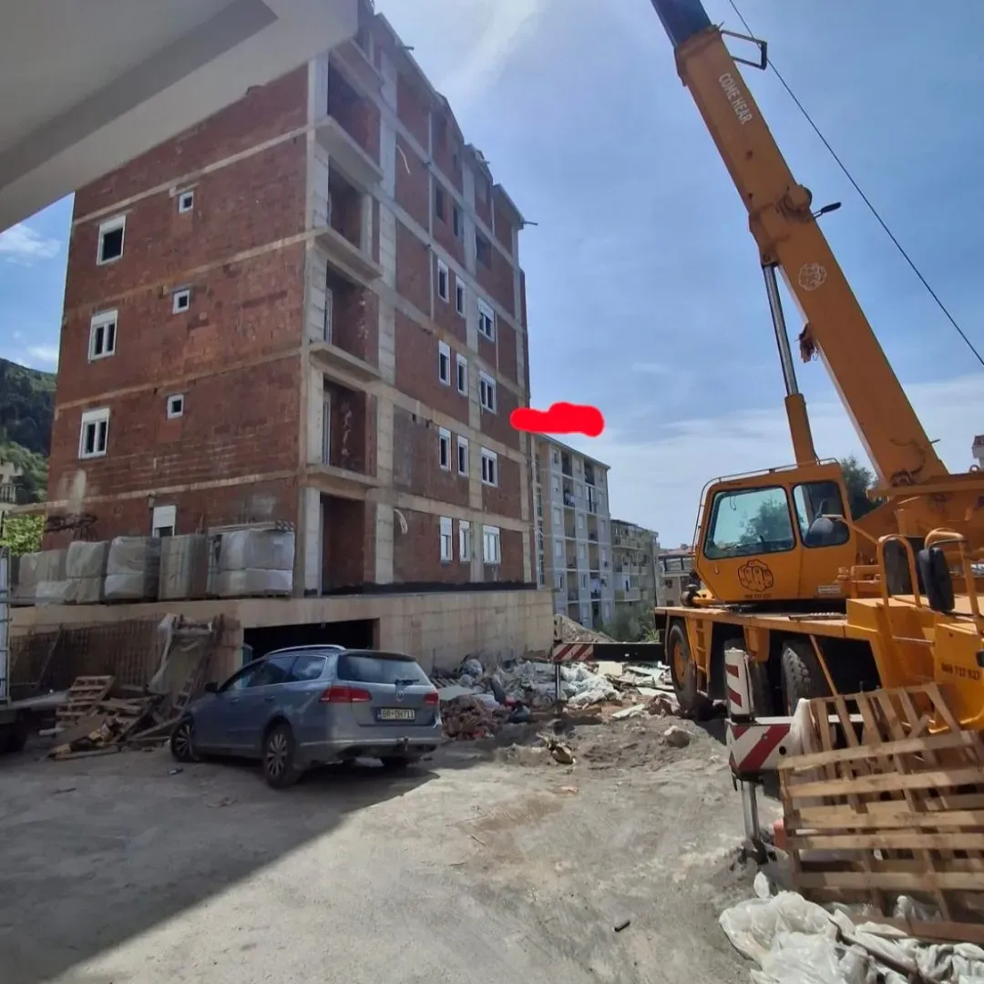 Prodaja, jednosoban stan, 38m², Podkošljun, Budva
