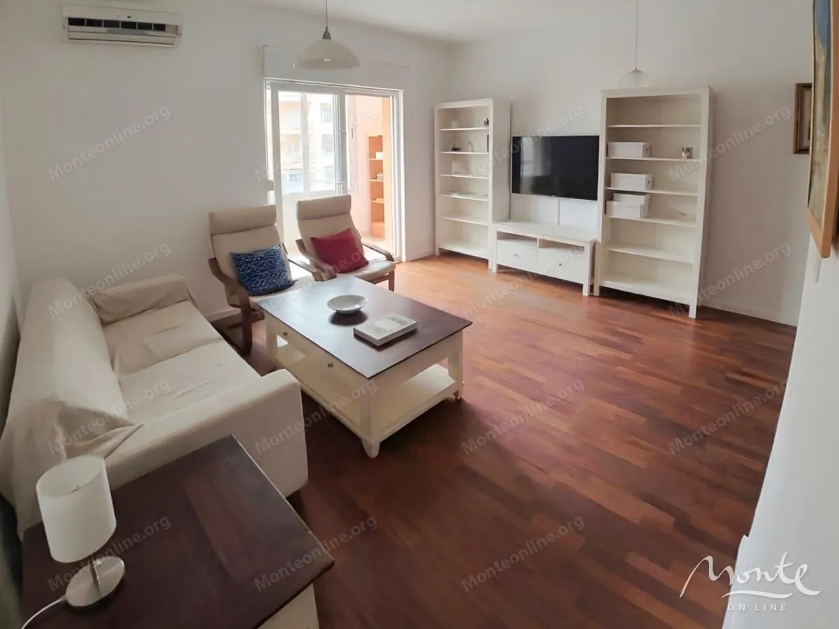 Prodaja, dvosoban stan, 75m², City Kvart, Podgorica