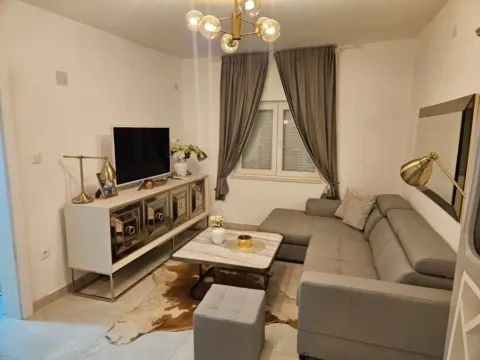 Rent, house, 270m², Nemila, Herceg Novi - image 3