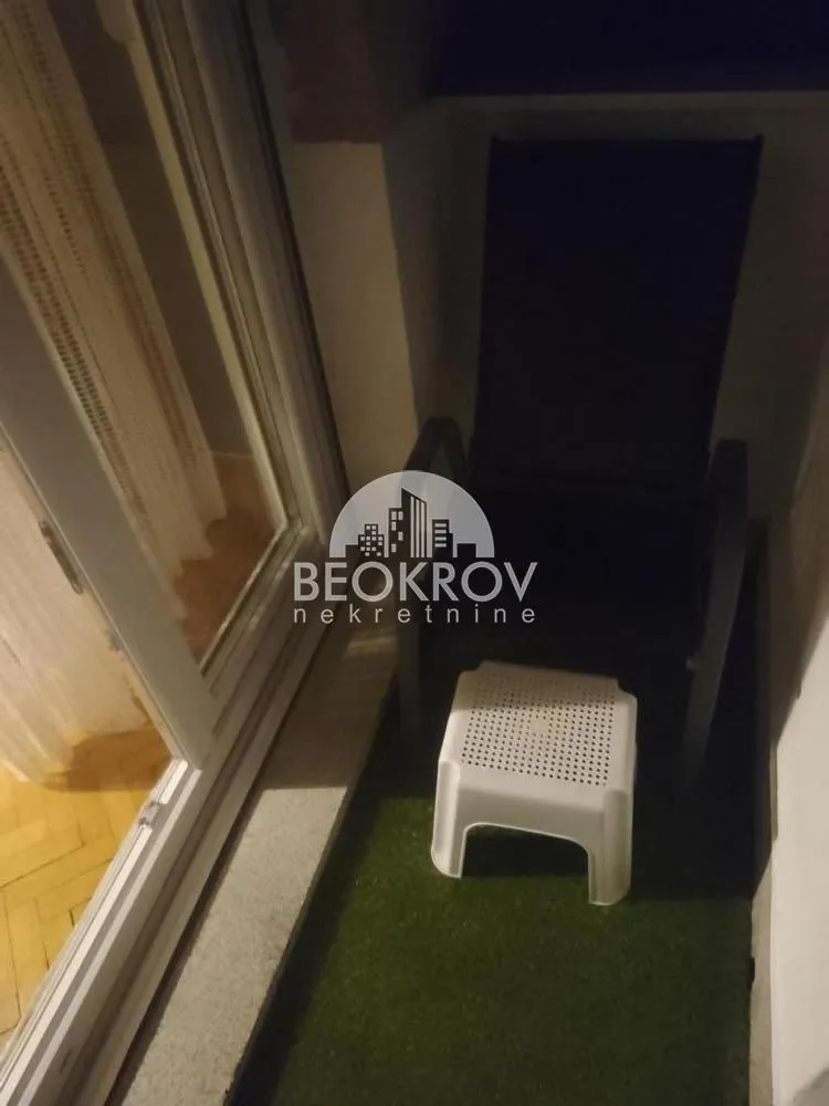 Izdavanje, jednosoban stan, 42m², Savski Venac, Beograd