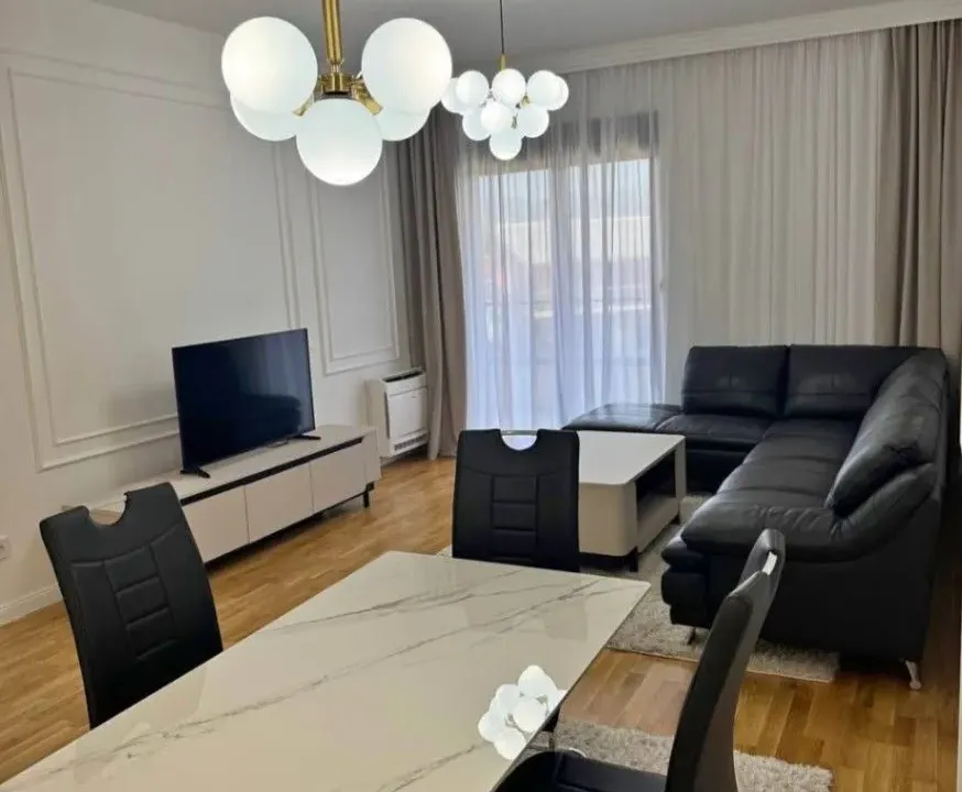 Izdavanje, jednosoban stan, 60m², Centar, Podgorica