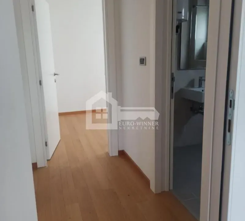 Prodaja, četvorosoban stan, 88m², Autokomanda, Voždovac Sve Podlokacije