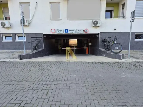 Sale, parking/garage, 14m², Rotkvarija, Novi Sad Sve Podlokacije - image 2