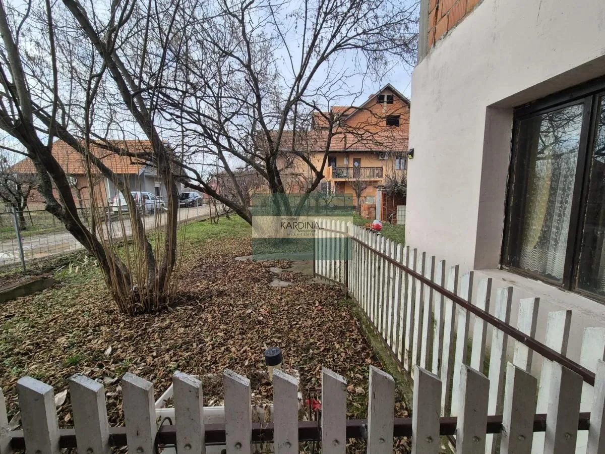 Prodaja, kuća, 300m², Tonja, Ćuprija