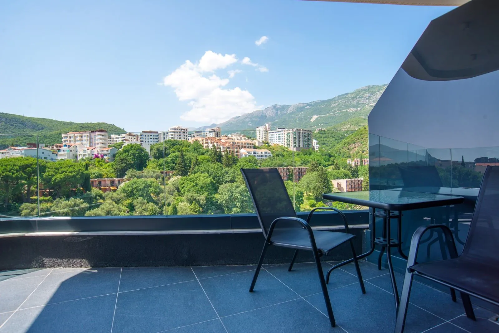 Prodaja, dvosoban stan, 47m², Bečići, Budva