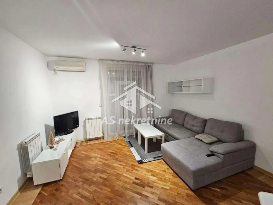 Rent, two bedroom apartment, 55m², Čubura, Beograd