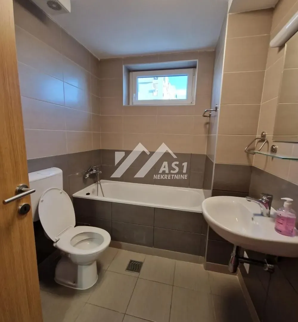 Izdavanje, trosoban stan, 68m², Jugovićevo, Novi Sad Sve Podlokacije