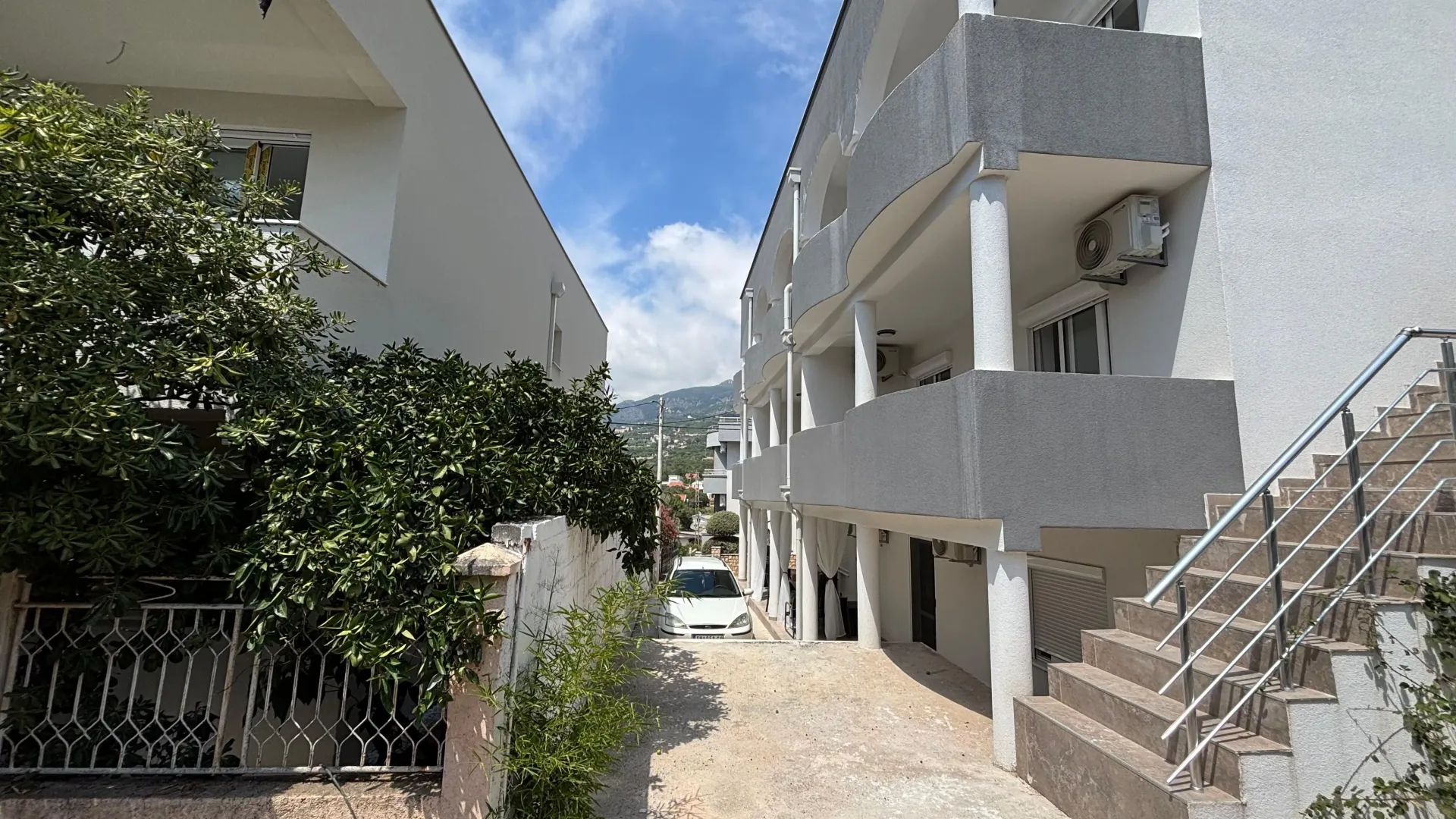 Prodaja, jednosoban stan, 45m², Dobre Vode, Bar