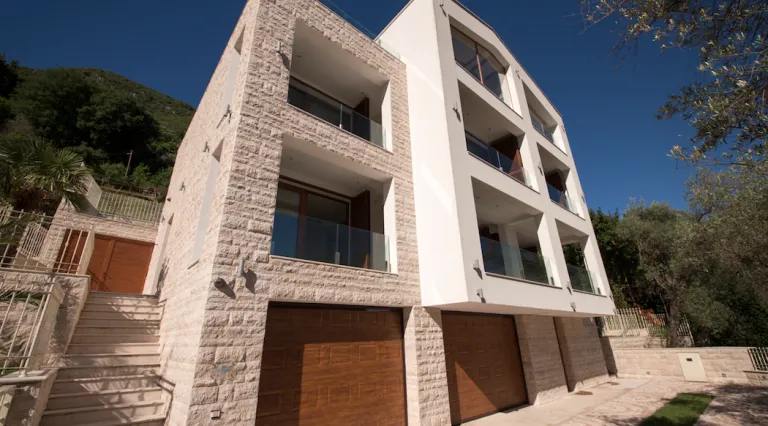 Sale, house, 585m², Kotor, Crna Gora