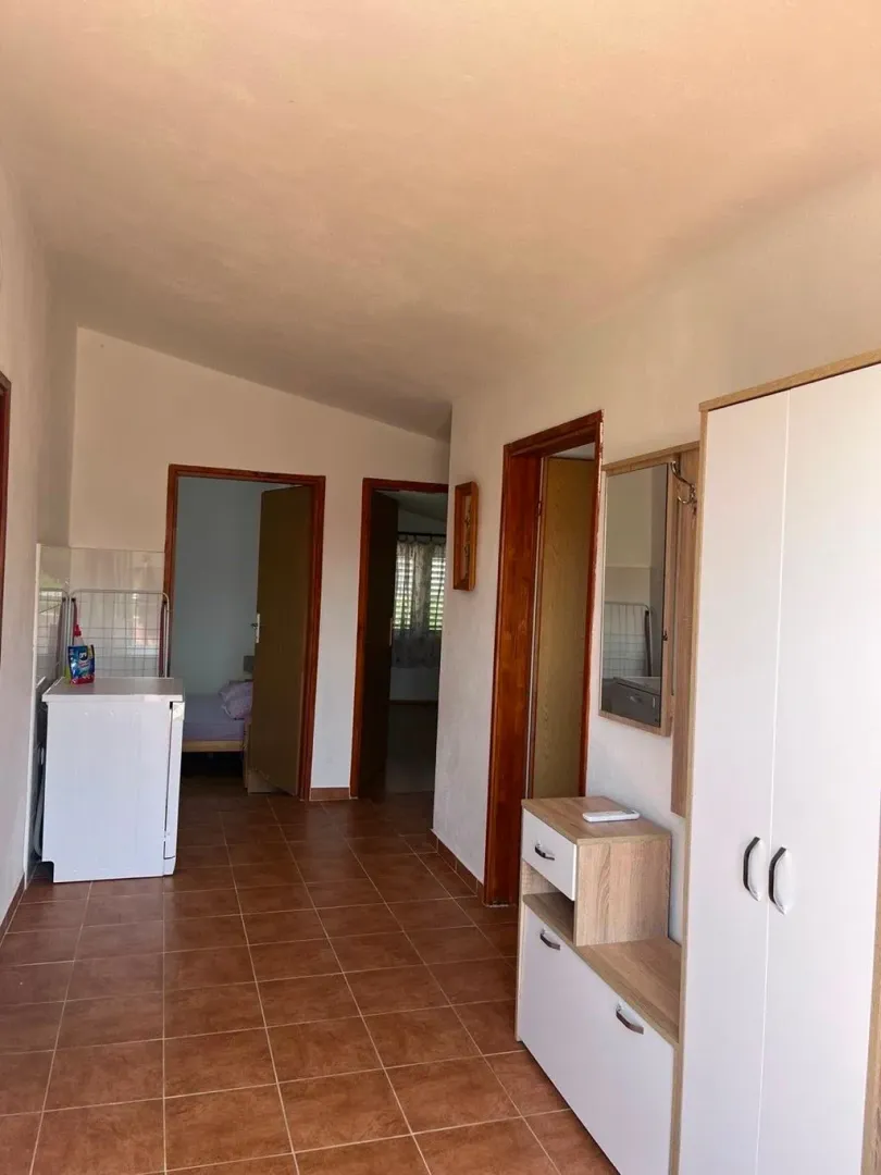 Izdavanje, kuća, 120m², Bjeliši, Bar