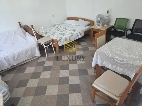 Rent, house, 70m², Momišići, Podgorica - image 7