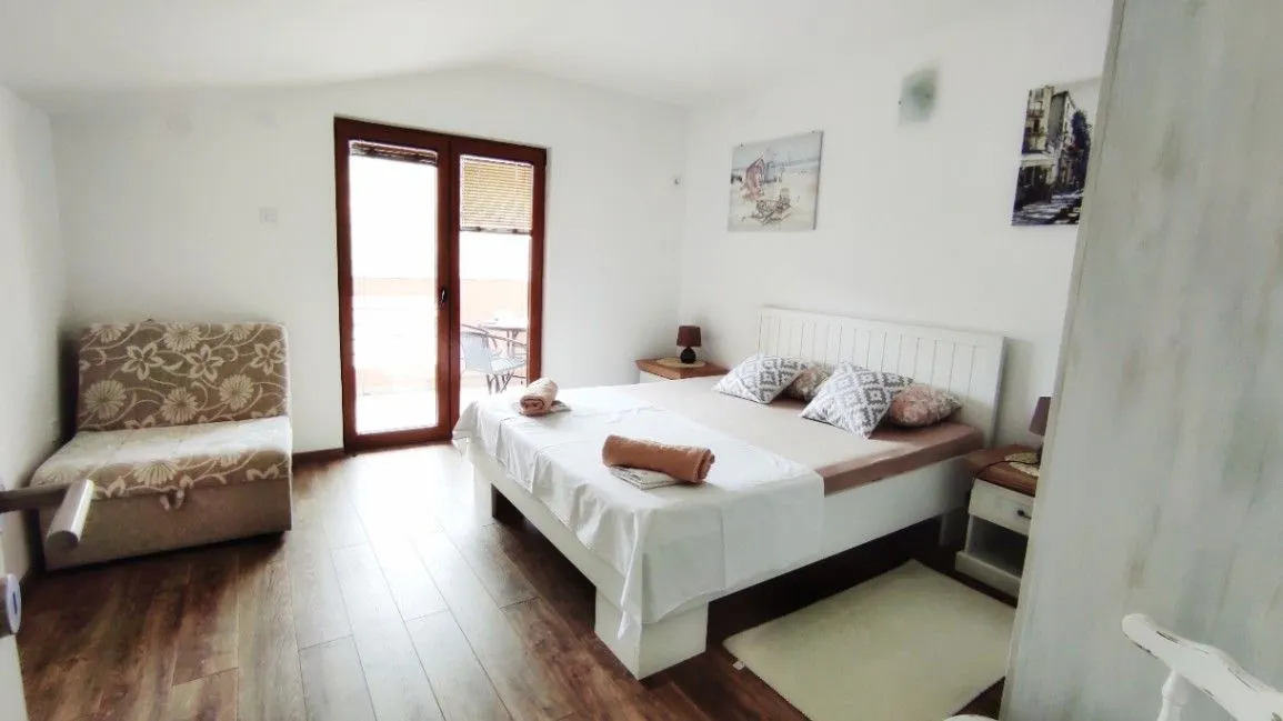 Rent, one bedroom apartment, 50m², Gomila, Herceg Novi