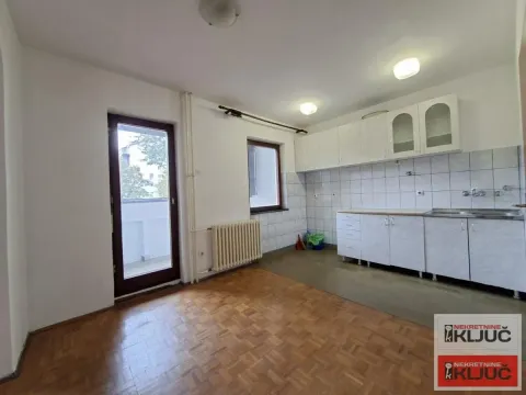 Prodaja, trosoban stan, 95m², Sajmište, Novi Sad - image 6