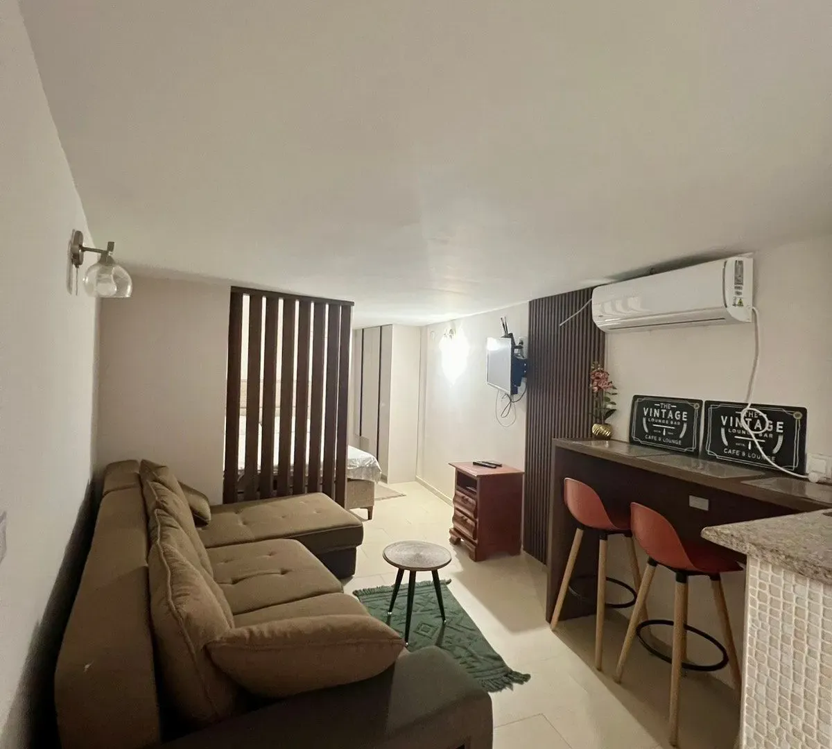 Izdavanje, garsonjera, 35m², Budva, Crna Gora