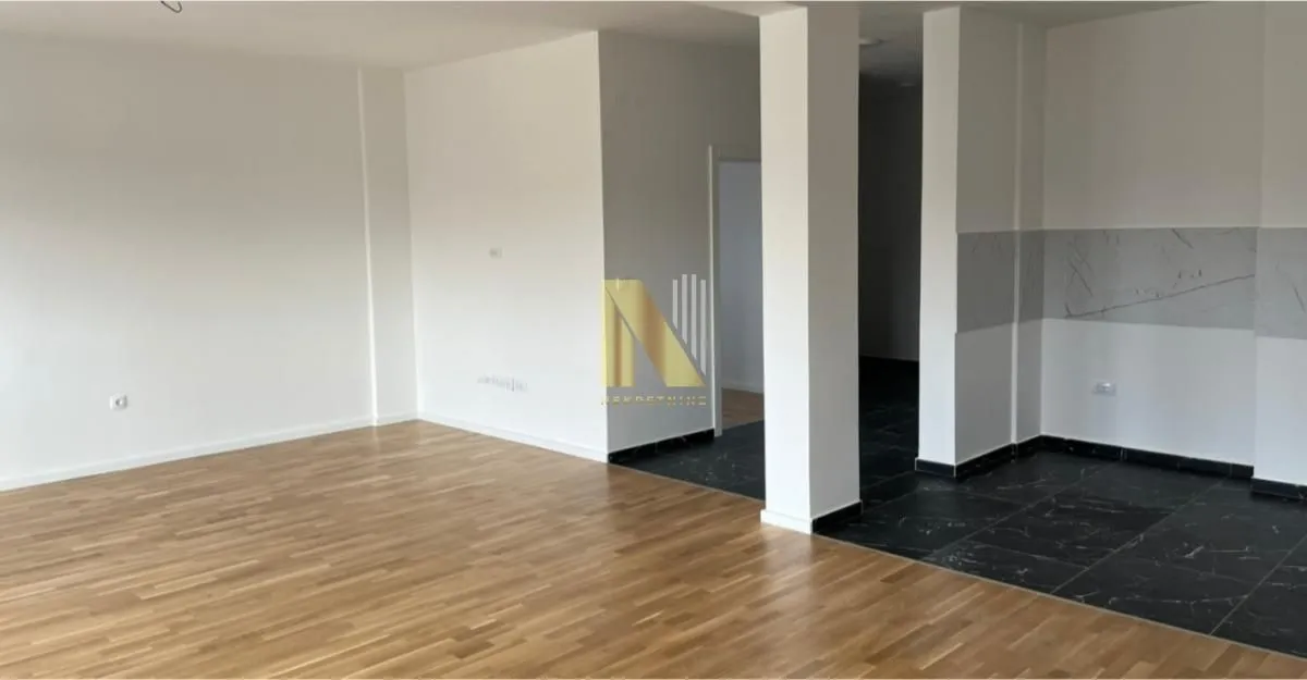 Prodaja, četvorosoban stan, 169m², Petrovaradin, Novi Sad