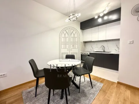 Izdavanje, jednosoban stan, 45m², City Kvart, Podgorica - image 3