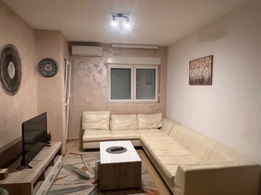 Izdavanje, jednosoban stan, 47m², City Kvart, Podgorica
