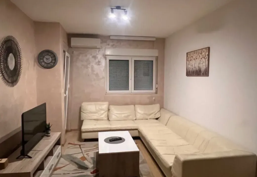 Izdavanje, jednosoban stan, 47m², City Kvart, Podgorica