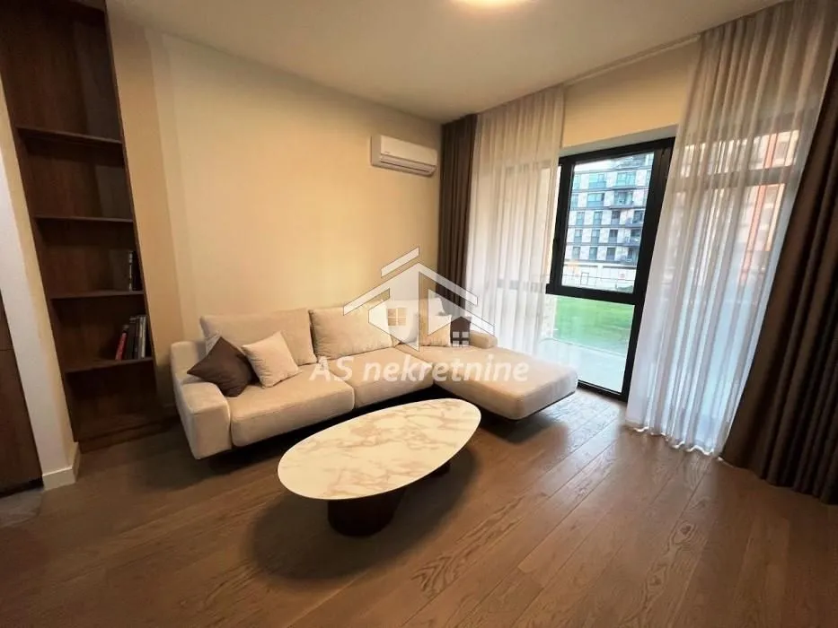 Rent, three bedroom apartment, 79m², Savski Venac, Beograd