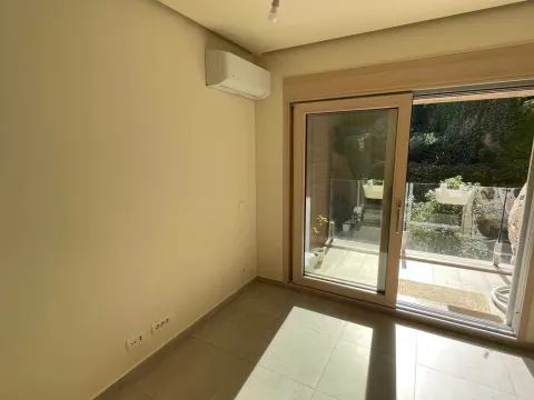 Prodaja, jednosoban stan, 52m², Kotor, Crna Gora - image 3