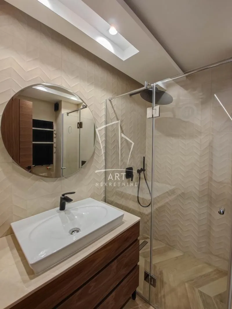 Sale, four bedroom apartment, 128m², Dedinje Sve Podlokacije, Beograd