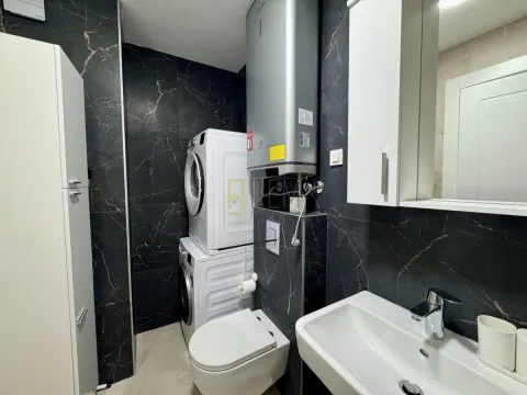 Izdavanje, jednosoban stan, 55m², Tološka šuma, Podgorica - image 5