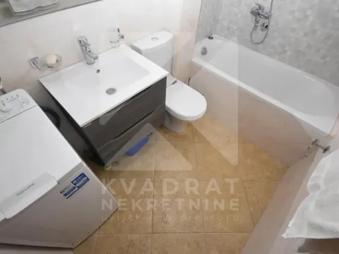Izdavanje, jednosoban stan, 35m², Malo Brdo, Podgorica - image 7