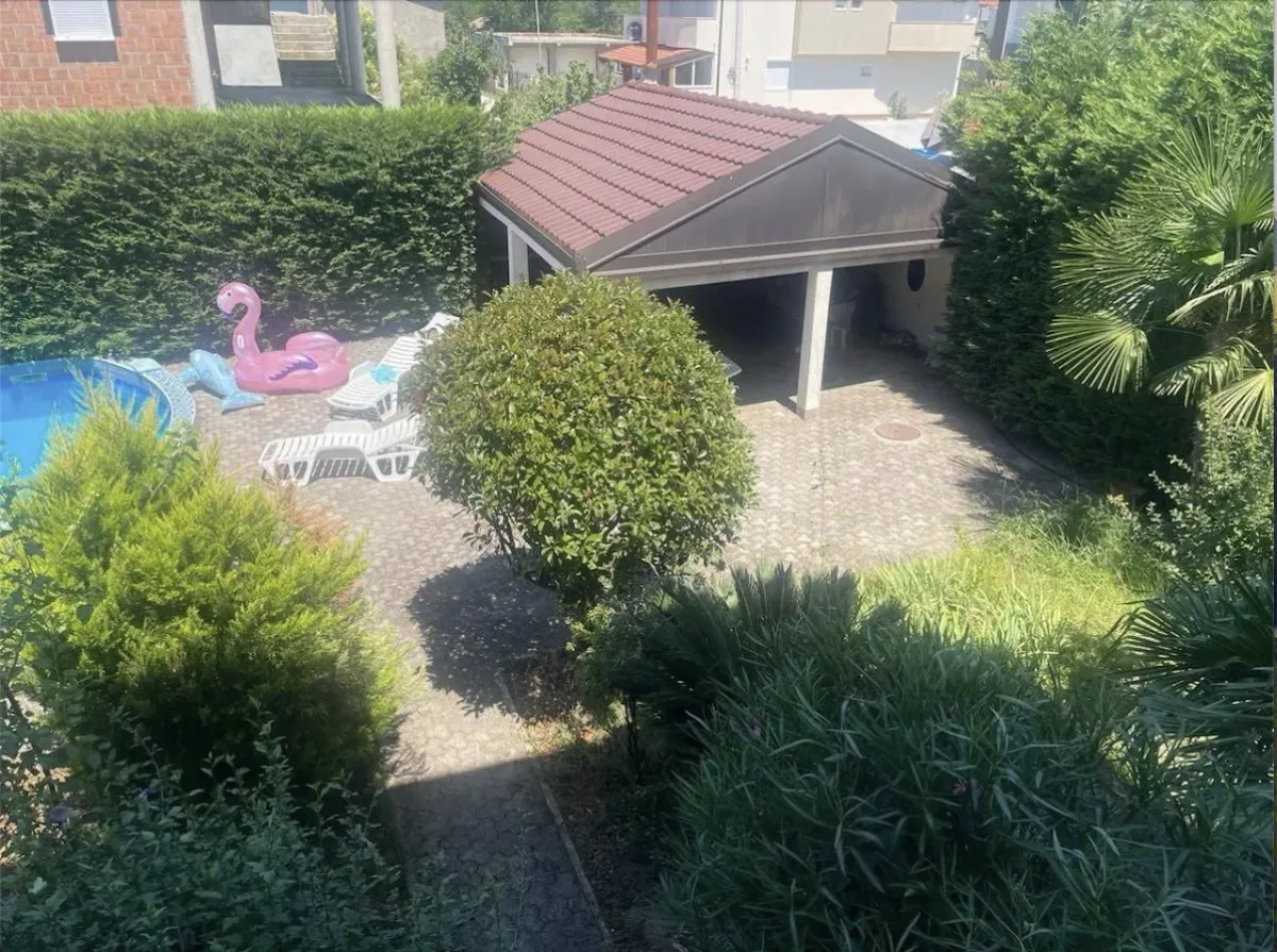 Prodaja, trosoban stan, 99m², Polje, Bar