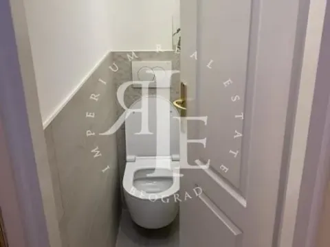 Izdavanje, trosoban stan, 73m², Stari Grad, Beograd - image 15