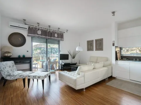 Sale, one bedroom apartment, 68m², Pržno, Budva - image 12