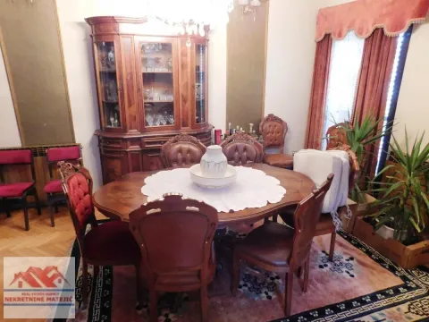 Sale, house, 300m², Kragujevac, Srbija - image 20