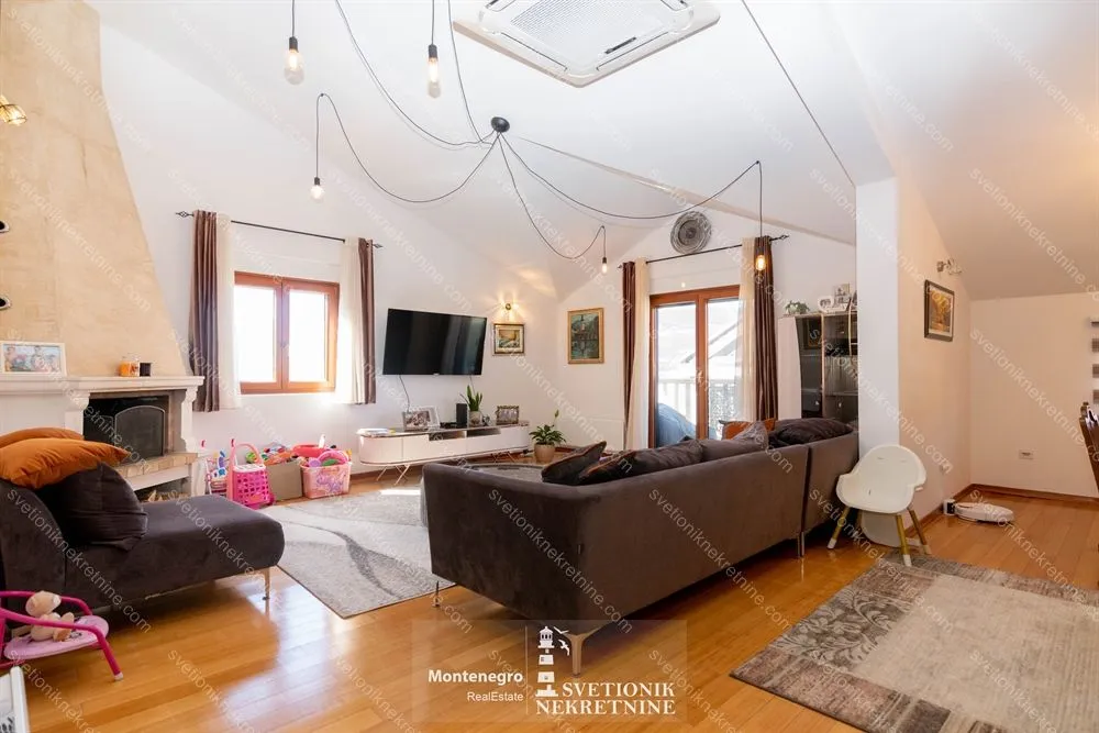 Prodaja, četvorosoban stan, 137m², Topla, Herceg Novi