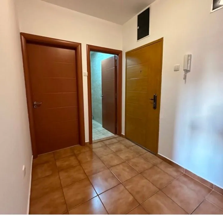 Prodaja, dvosoban stan, 60m², Tuški Put, Podgorica