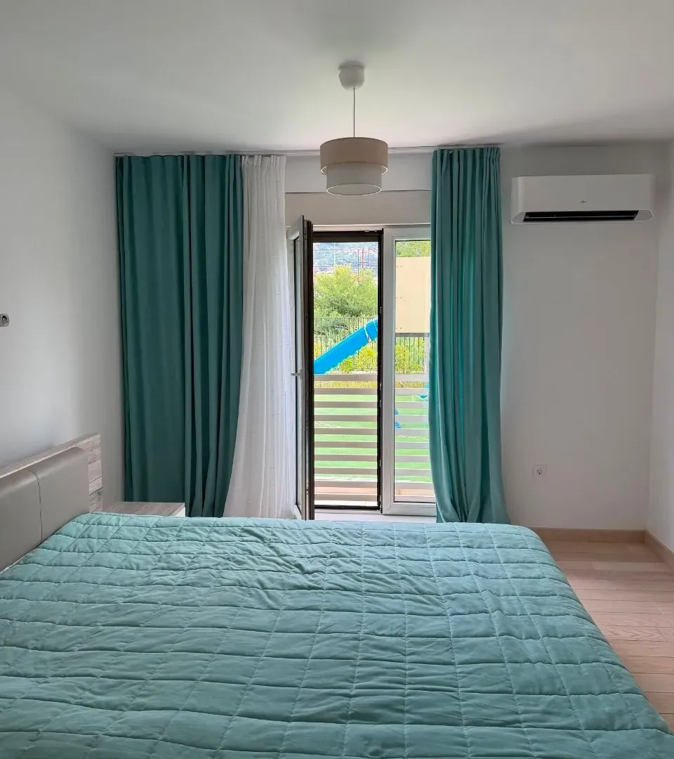 Prodaja, trosoban stan, 76m², Igalo, Herceg Novi