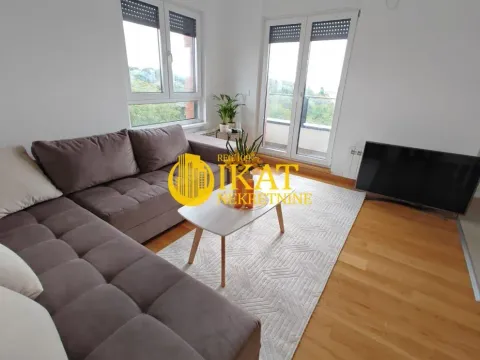 Stan in Zvezdara Sve Podlokacije