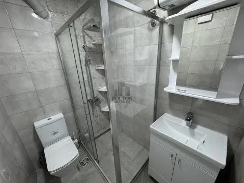 Izdavanje, dvosoban stan, 49m², Vračar, Šid - image 4