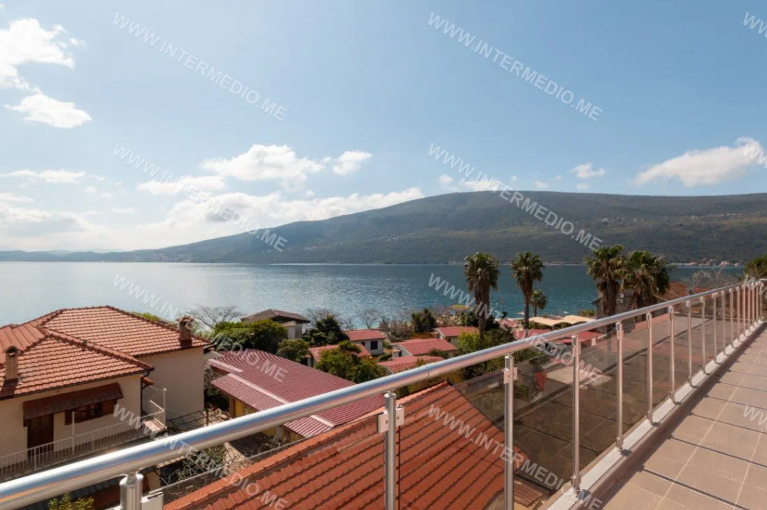 Prodaja, trosoban stan, 146m², Đenovići, Herceg Novi