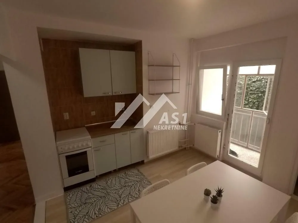 Rent, two bedroom apartment, 65m², Bulevar Oslobodjenja, Novi Sad Sve Podlokacije