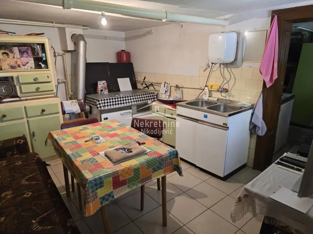 Prodaja, kuća, 117m², Petrovac na Mlavi, Srbija