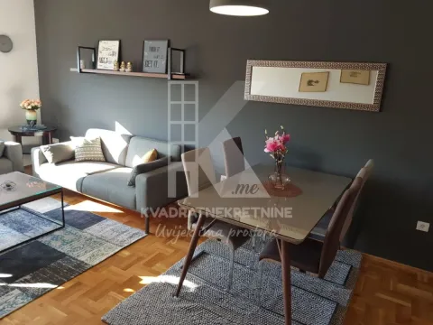 Izdavanje, dvosoban stan, 70m², Donja Gorica, Podgorica - image 1