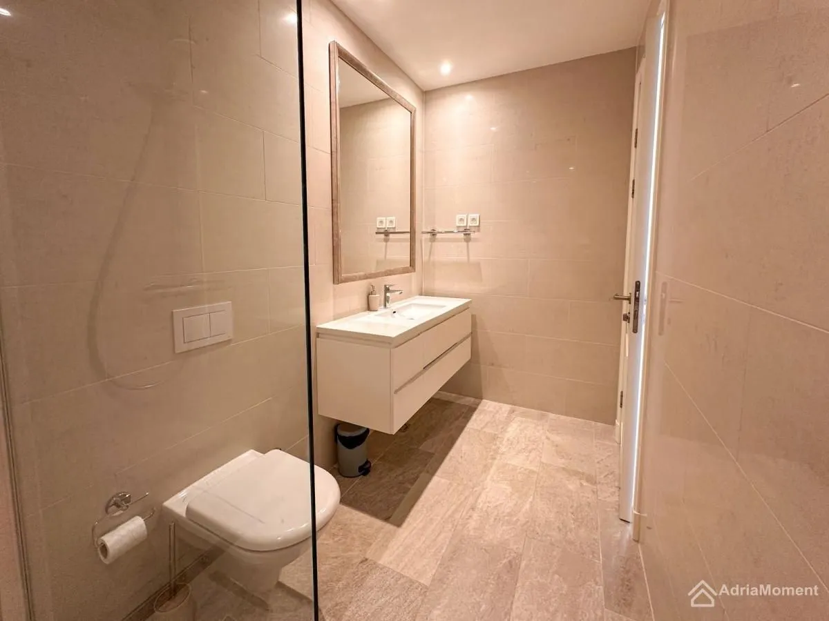 Prodaja, dvosoban stan, 114m², Luštica Bay, Tivat